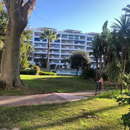Banus Elegant Modern Apartment *