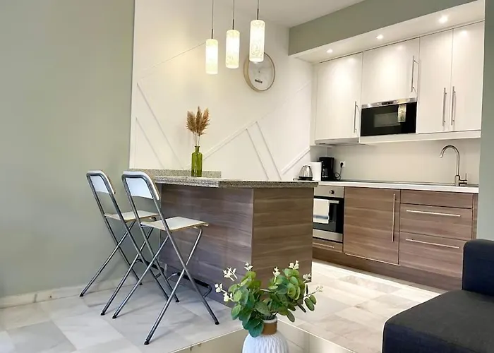 Banus Elegant Modern Apartamento