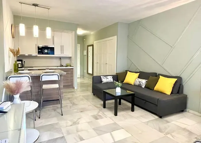 Διαμέρισμα Banus Elegant Modern *