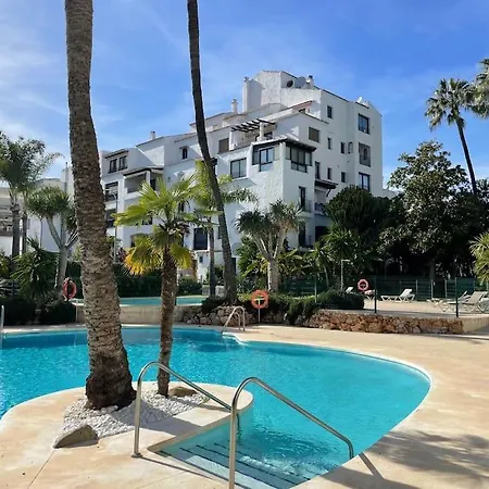 Banus Elegant Modern Appartement *